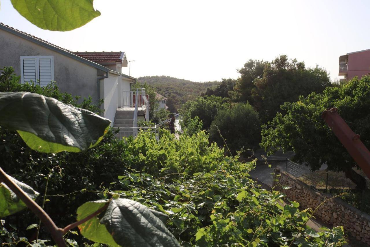 Apartments By The Sea Grebastica, Sibenik - 4881 Baselovici Ngoại thất bức ảnh
